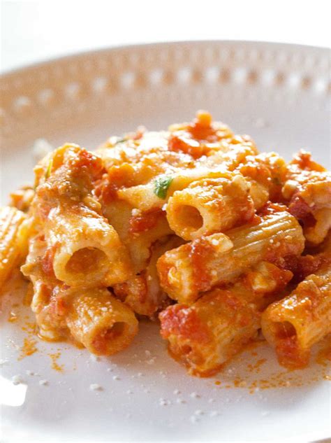 The Best Baked Ziti Recipe Video The Girl Who Ate Everything