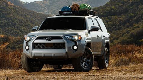 2021 Toyota 4runner Buyers Guide Reviews Specs Comparisons