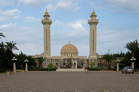 Habib Bourguiba Mausoleum Monastir Bild 1 Foto And Bild Africa
