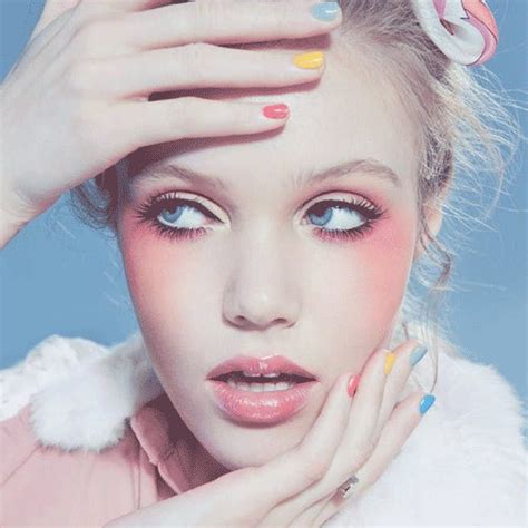 Pastel Makeup Pinspiration The 20 Dreamiest Ways To Wear It Via Brit