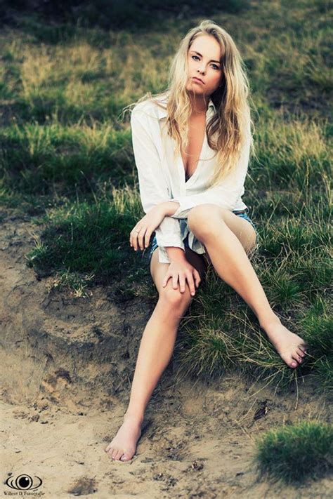 Presentatrice / host ♡ f1 collabs: Sylvana Ijsselmuiden ~ news word