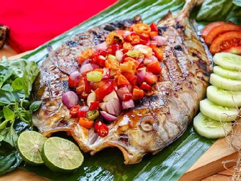 Ikan Laut Bakar Tunggul Rahayu Sebrang Kelapa Muda Albusror3 Gofood