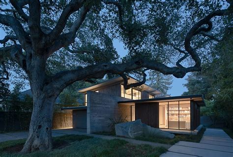 Feldman Architectures The Sanctuary Rests Among Lush Palo Alto Gardens