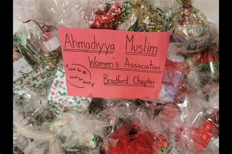 Muslim Womens Association Donate To Fill A Purse For A Sister Campaign