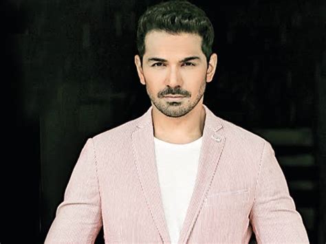 When abhinav shukla entered the house of bigg boss, not many thought he'd survive for long. Abhinav Shukla Net Worth, Measurements, Height, Age, Weight