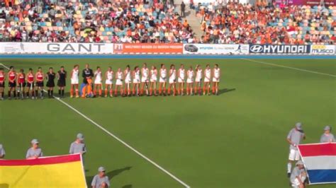 Nederland kan zich op twee manieren kwalificeren voor het eindtoernooi. volksliederen hockey ek 2011 frankrijk-nederland dames - YouTube