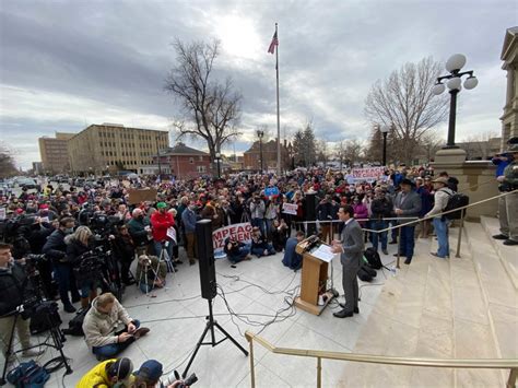Matt gaetz sanctioned for interrupting impeachment hearings. Hundreds gather for anti-Cheney rally held by Matt Gaetz ...