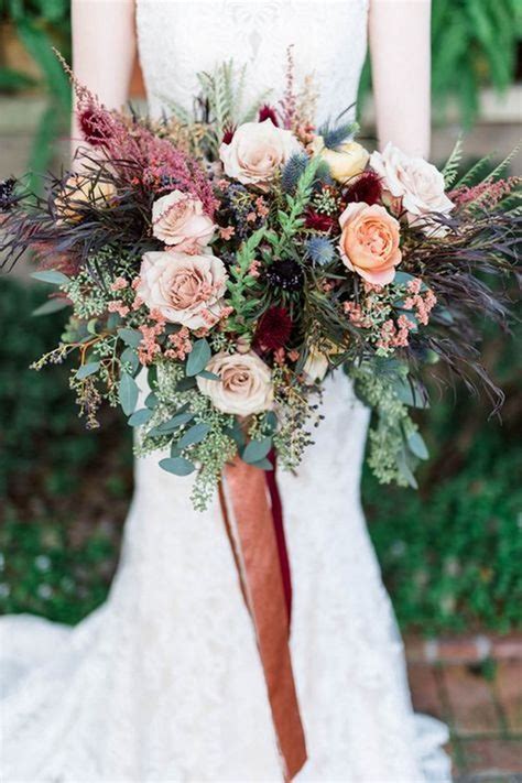 20 Stunning Fall Wedding Flowers And Bouquets For 2022 Brides