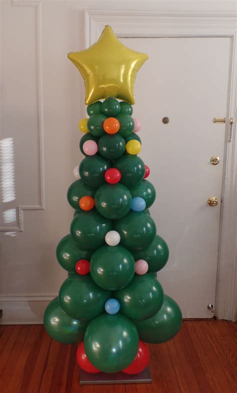 This Is A Fun Christmas Holiday Balloon Decoration Its Perfect For A