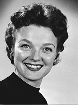 Born mary elizabeth jones in brooklyn, new york, in 1930, she seems never to have considered. Betsy JONES-MORELAND : Biographie et filmographie