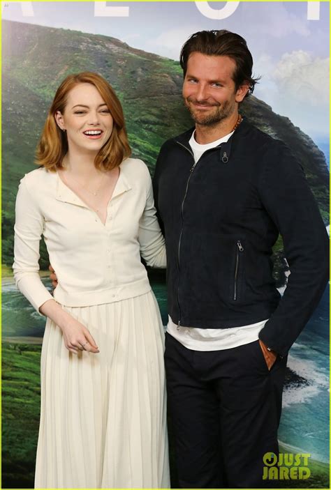 Bradley Cooper Emma Stone Say Aloha In London Photo 3371076