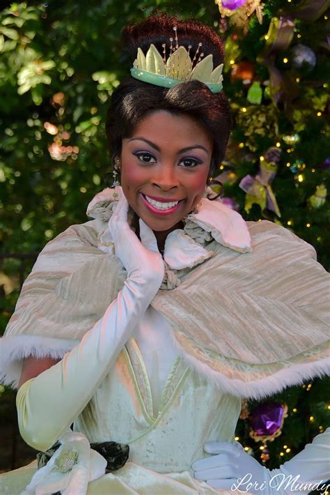Are you looking for inspiration for a princess and the frog wedding? Tiana - disneylori the princess and the frog | Disney face ...
