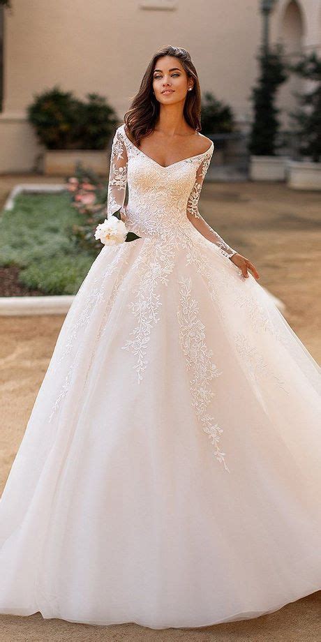 Fall Wedding Dresses 2021