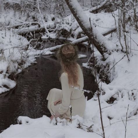 Pinkbowjournal Moodboard A Capricorn Winter Book List There Once