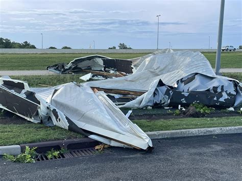 Thousands in Oklahoma remain without power following weekend storms