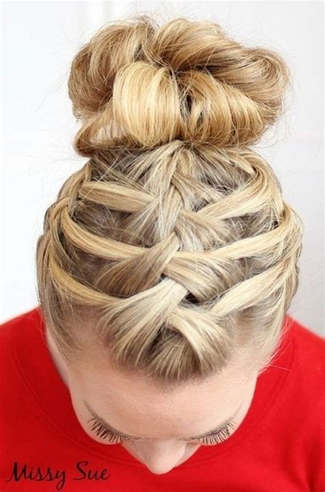 Take a look at these 15 simple hairstyles for short hair. 40 Simple and Sexy Hairstyle for Teen Girls - Buzz 2018