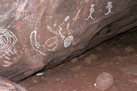 Fertility Cave Uluru Kata Tjuta National Park Central Australia