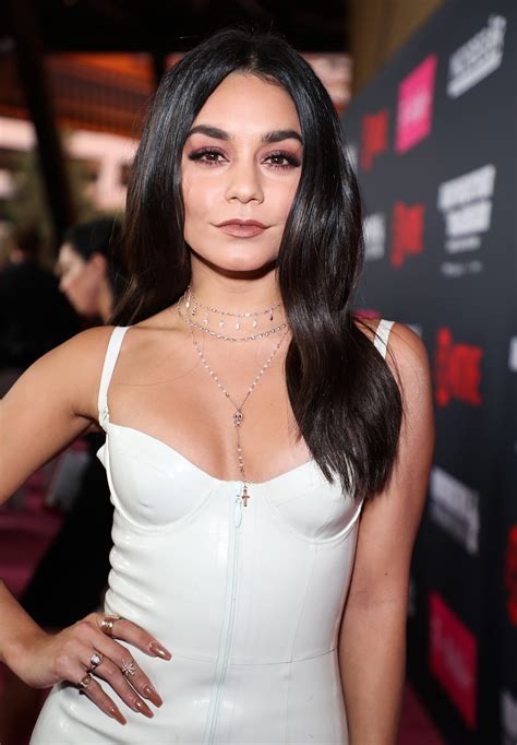 Vanessa hudgens was called out for getting pics for the 'gram during a covid lockdown and it's sparked a heated debate. Vanessa Hudgens Sexy - The Fappening Leaked Photos 2015-2021