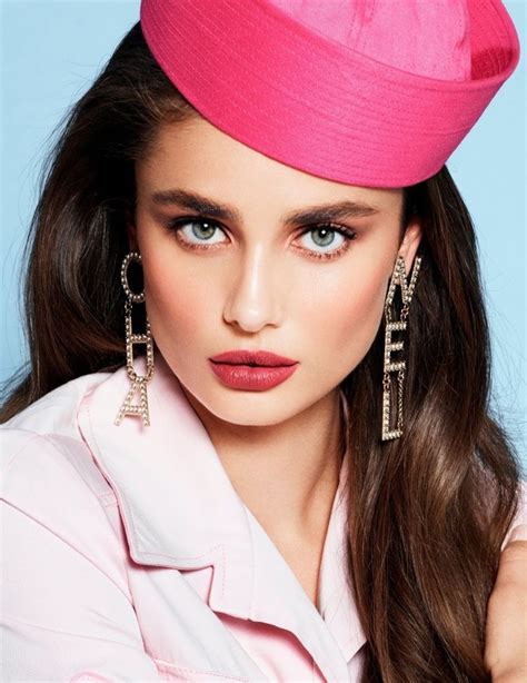 Taylor Hill Vogue Mexico 2019 Cover Fashion Editorial Page 2 Taylor