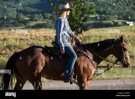 Walk Ride Rodeo Hi Res Stock Photography And Images Alamy