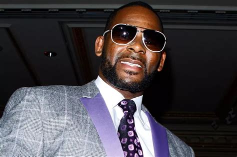 R Kelly Under Criminal Investigation After Documentary Airs