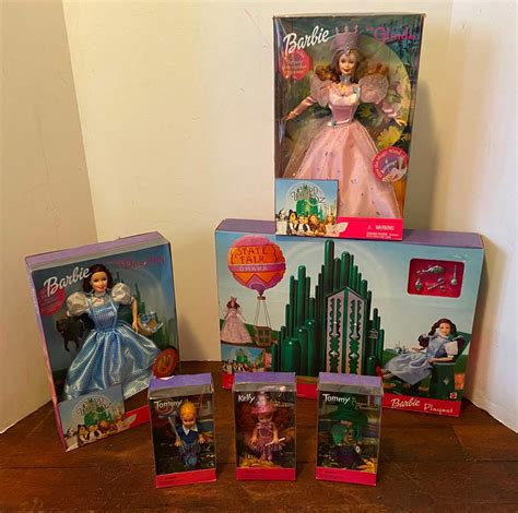 Lot 288 Nib 1999 Wizard Of Oz Collector Barbie Dolls And Omaha State