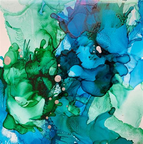 It has a mildly antiseptic odor that dissipates very quickly as the product dries. Alcohol and Shellac Inks on tile