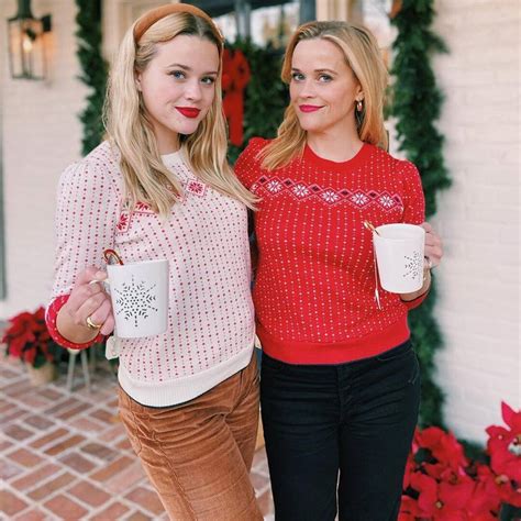 Reese Witherspoons Latest Selfie With Daughter Ava Phillippe Proves They Must Be Twins The
