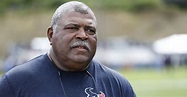 Texans expect DC Romeo Crennel to return