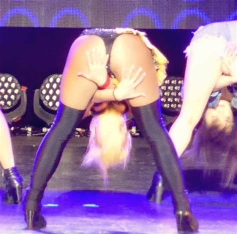 Britney Spears Live On Stage 86 Pics Xhamster