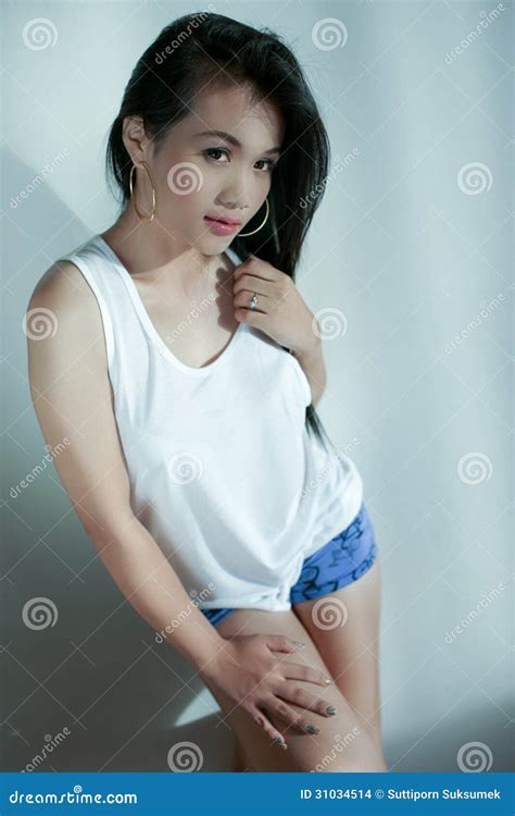 Fille Sexy Asiatique Photo Stock Image Du Chinois Assez