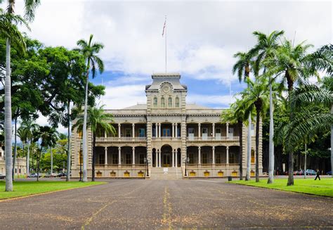 12 Historical Landmarks You Absolutely Must Visit In Hawaii