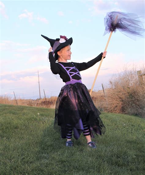Make A Homemade Witch Costume Sew Simple Home