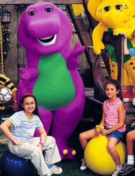 Originally appearing on barney & friends in 2002, selena gomez and demi lovato met while in line to simply audition for the show. one of the greatest friendships ever...turned Stan war ...