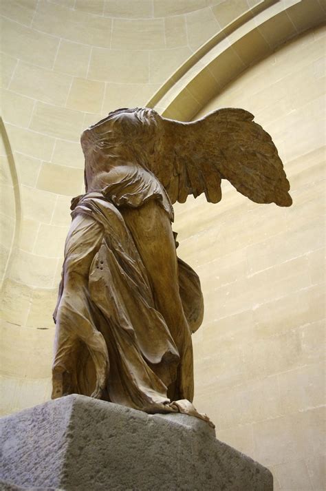 Louvre The Winged Victory Of Samothrace Historical Statues Winged