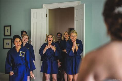 19 Bridal Party First Look Photos That Capture Friendship At Its