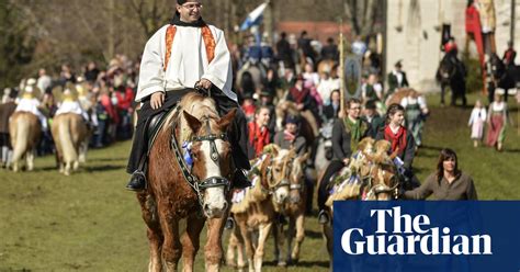 Bavarias Georgiritt Mounted Procession In Pictures Life And Style