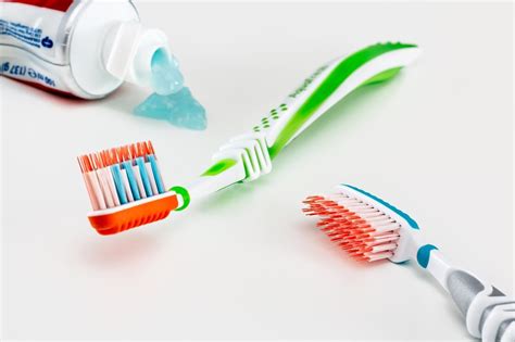 Sie haben die qual der wahl! Welche Zahnpasta ist die Richtige? | fair-NEWS