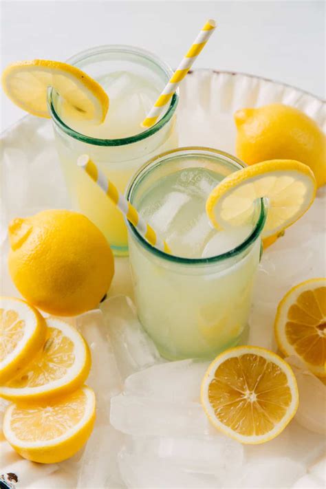 How long do lemons last? Does Lemon Juice Go Bad? How Long Does It Last?