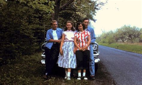 vintage dating 42 lovely snapshots that capture couples in the 1950s vintage news daily