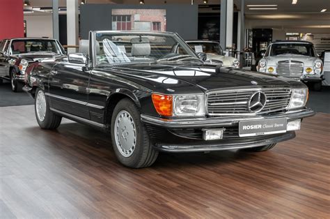 Effective in reducing exhaust emissions, this environmentally friendly technology came with all sl models in the r 107 series. Mercedes-Benz 300 SL R107 - Classic Sterne