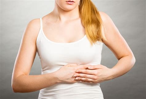 Get rid of body odor fast | stop sweat, armpit odor, navel, feet, under breast & vaginal odor. How To Get Rid Of A Rash Under Breasts | Top 10 Home Remedies