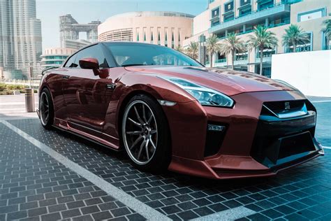 Top 10 Luxury Cars In Dubai Carmycar