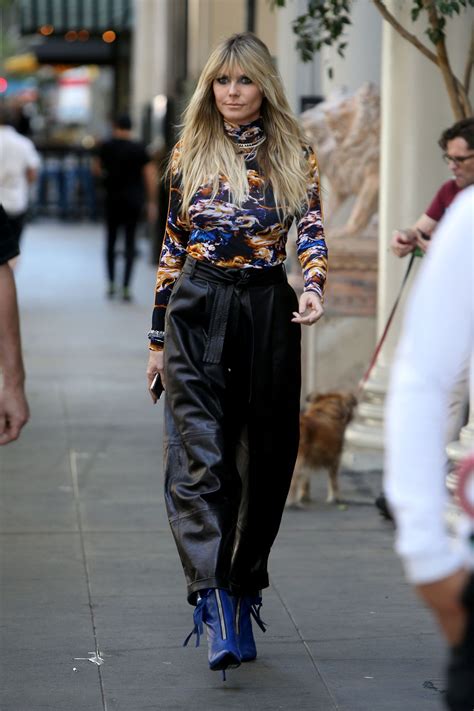 Doch unter einem gemeinsamen bild mit ehemann tom erwähnt sie plötzlich jemand. Heidi Klum - "Germany's Next Topmodel" Set in LA 01/31 ...