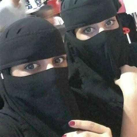 صور سعوديات نساء السعودية في سوق العمل احاسيس بريئة