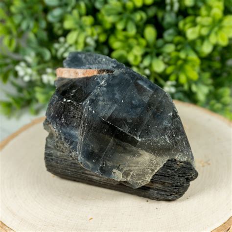 Black Tourmaline Meanings And Crystal Properties The Crystal Council
