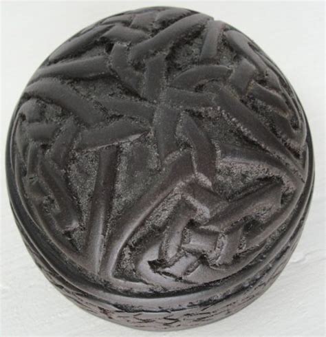 Celtic Design Paperweight From Turf Crafts House Of Claddagh Irish