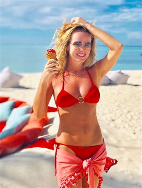 Amanda Holdens Red Bikini Is Going To Make You Wish You Were On