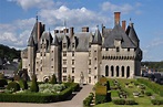 Langeais | Beautiful castles, Castles to visit, Castles france