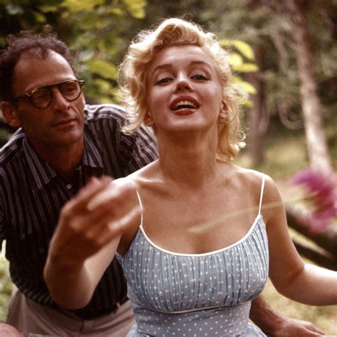 Marilyn Monroe Denspatinderhand